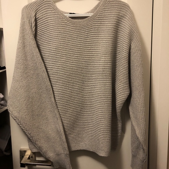 Sweater - Picture 1 of 4